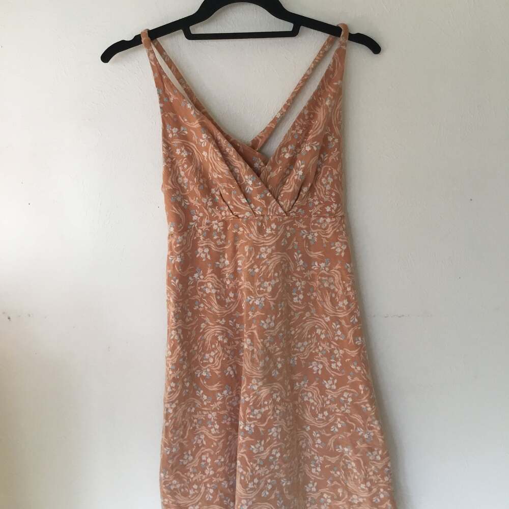 Patagonia Summer Dress Peach floral Cross Back Straps V-neck Flowy 98% organic c